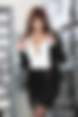 CherryPimps.com_05.10.20.Alix.Lynx.&.Kiara.Edwards.Getting.Caught.By.The.Boss.And.Being.Rewarded.More.Solo.XXX.iMAGESET-IMNoob/cherrypimps_alixlynx_kiaraedwards_76.jpg