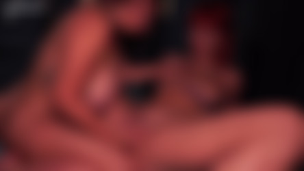DollyDyson – Von einem 18-jährigen Mädchen mit großen Titten gefistet.mp4
